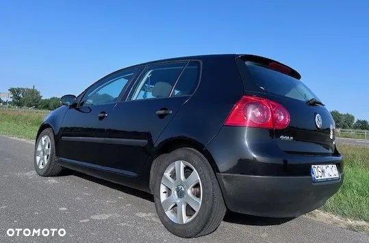 Volkswagen Golf V 1.9 TDI Trendline - 3