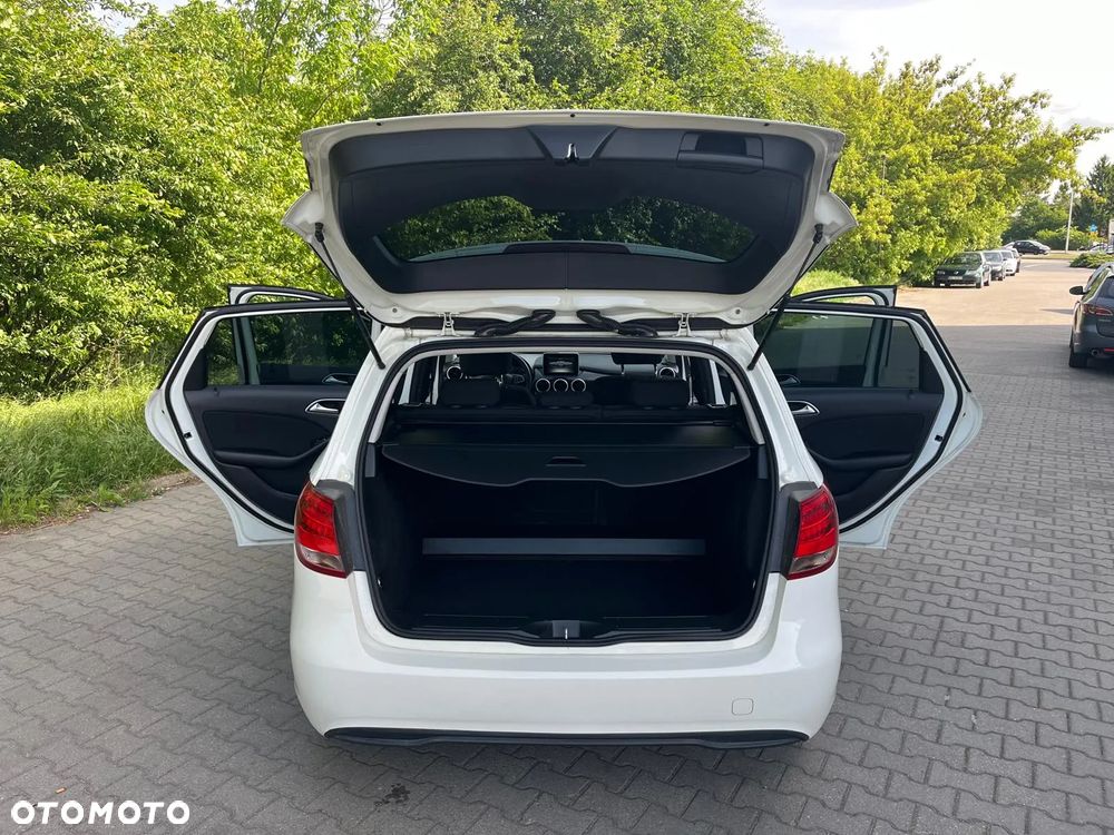 Mercedes-Benz Klasa B 180 BlueEFFICIENCY Edition - 20