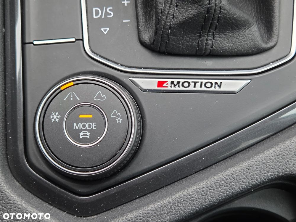 Volkswagen Tiguan Allspace 2.0 TSI 4Mot Highline DSG - 28