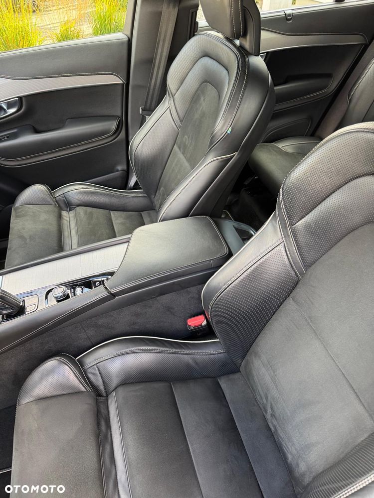 Volvo XC 90 - 7