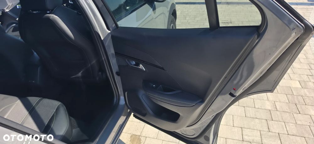 Peugeot 2008 1.2 Pure Tech GPF Allure S&S EAT6 - 6