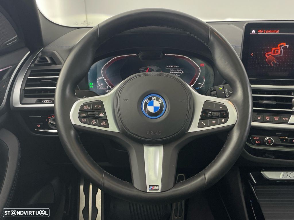BMW iX3 M Sport Impressive - 14
