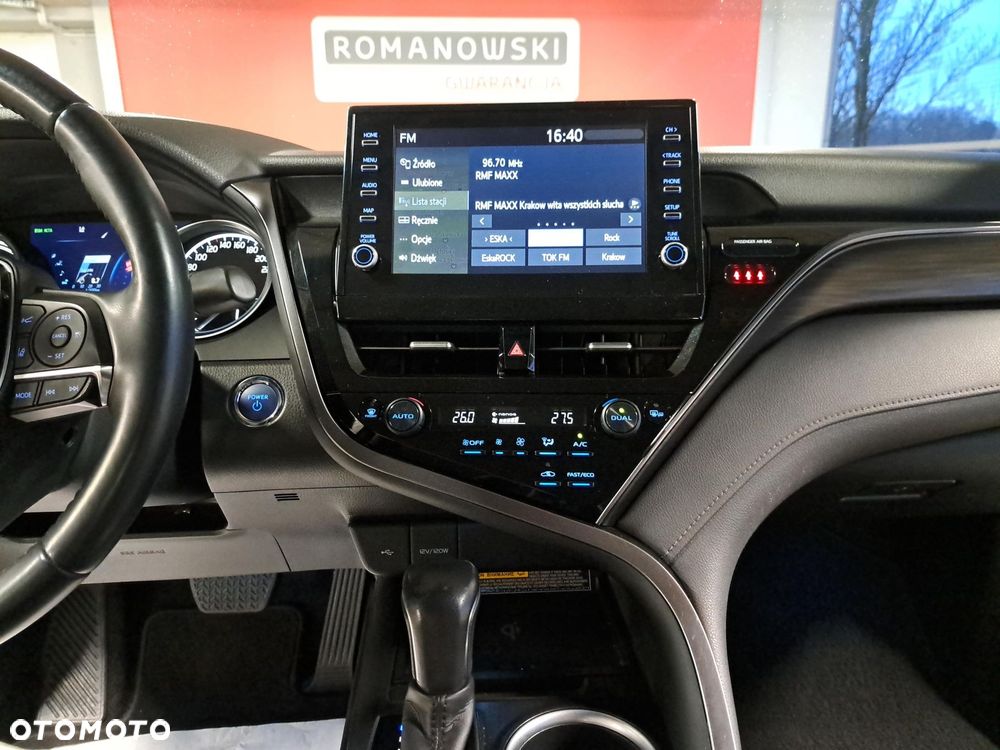 Toyota Camry 2.5 Hybrid Executive CVT - 20