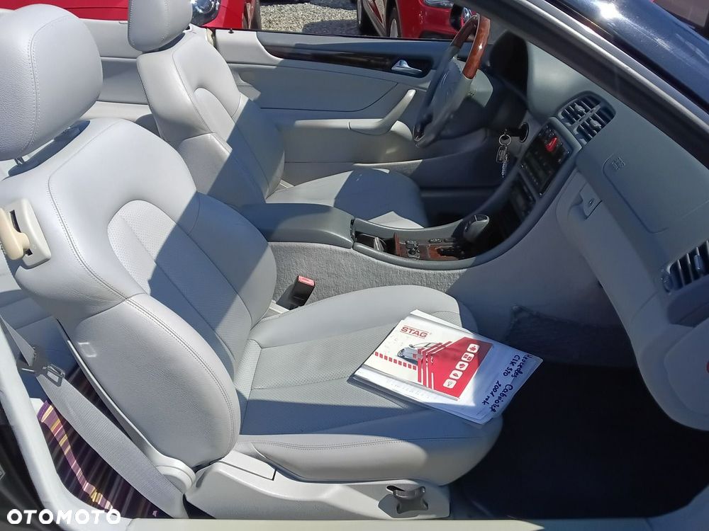 Mercedes-Benz CLK - 14