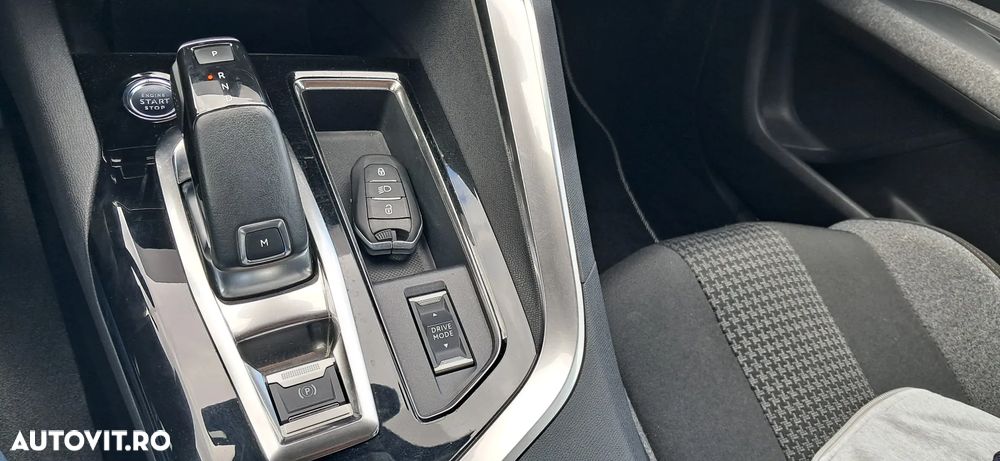 Peugeot 3008 1.5 BlueHDI 130 EAT8 Active Pack - 13