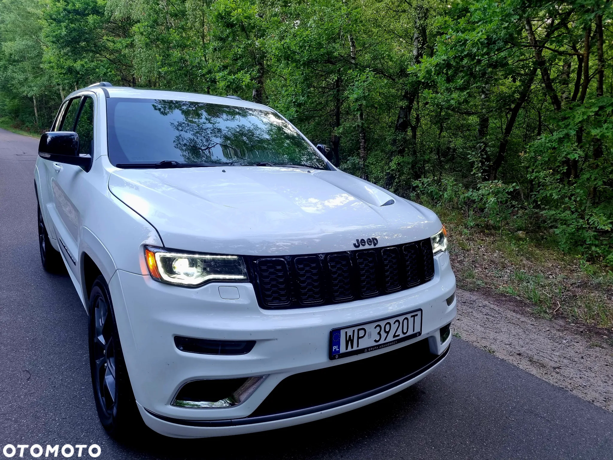 Jeep Grand Cherokee - 11