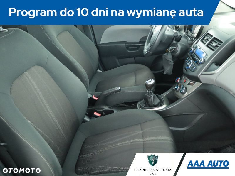 Chevrolet Aveo - 9