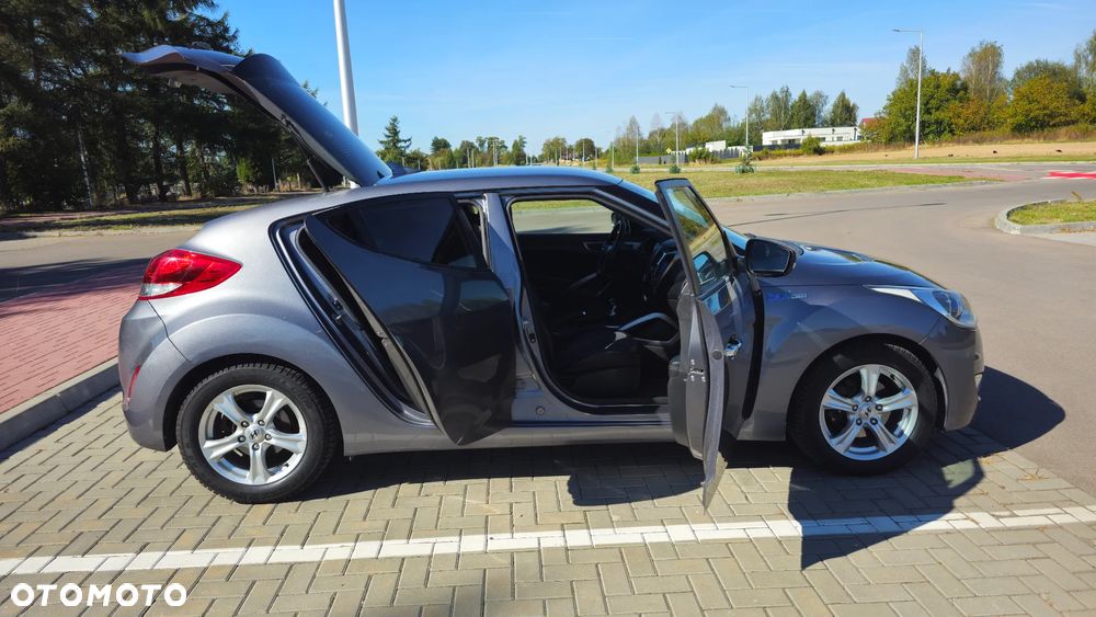 Hyundai Veloster 1.6 blue Premium - 17