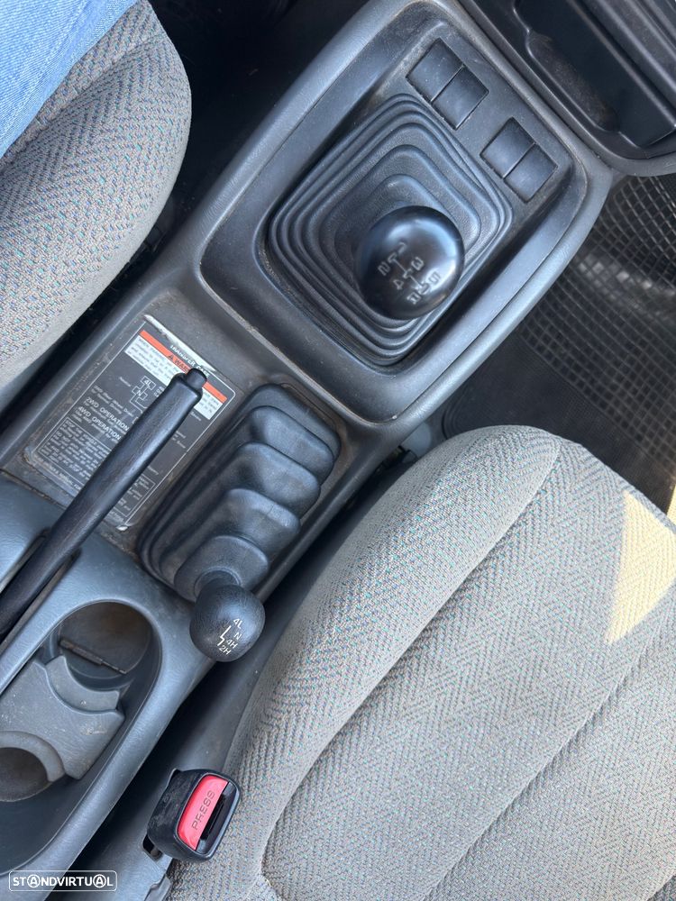 Suzuki Grand Vitara Metal Top 2.0 TDi - 7