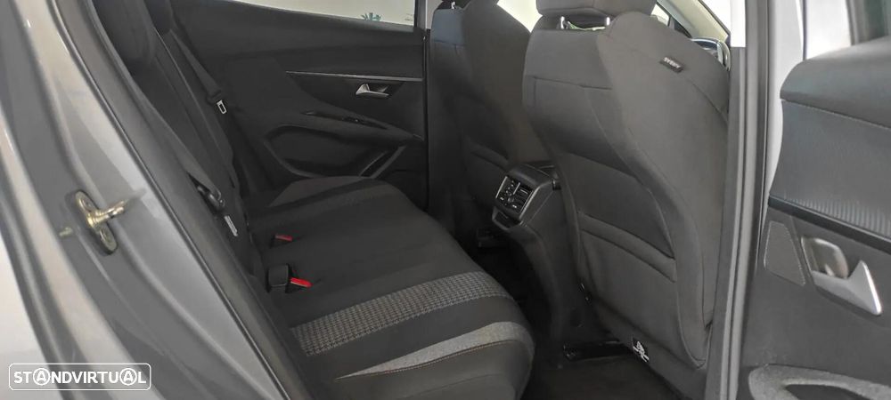 Peugeot 3008 1.5 BlueHDi Active - 21
