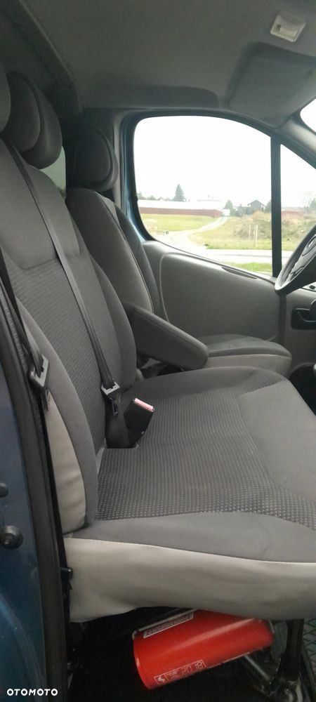 Opel Vivaro L2H1 2.9t Essentia - 13