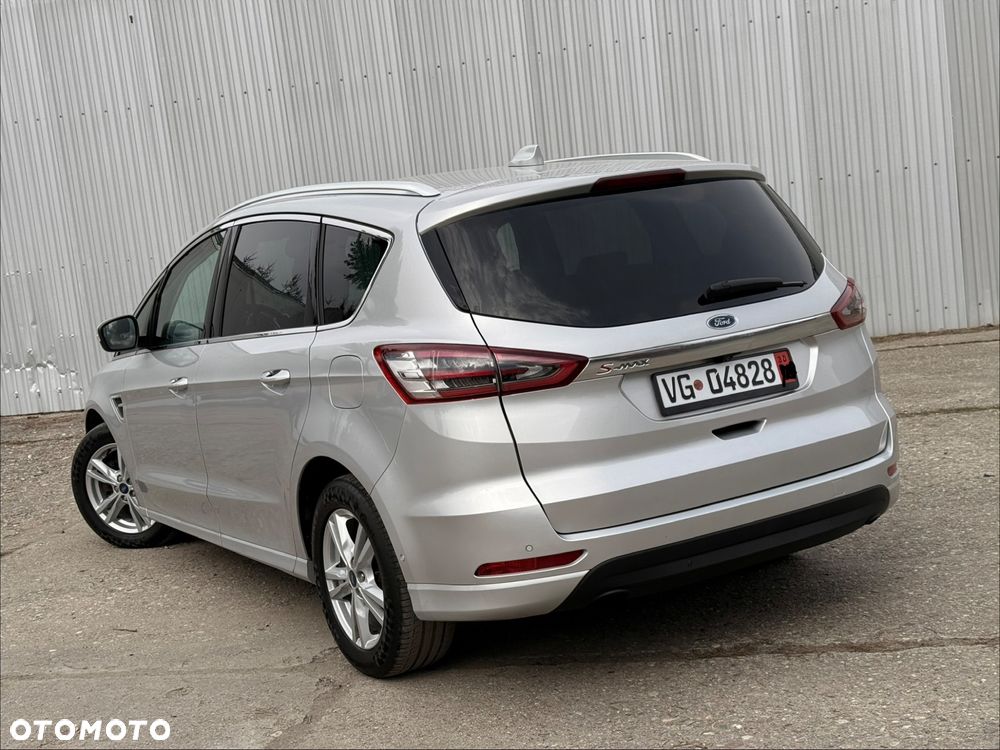 Ford S-Max 2.0 EcoBlue TITANIUM - 32