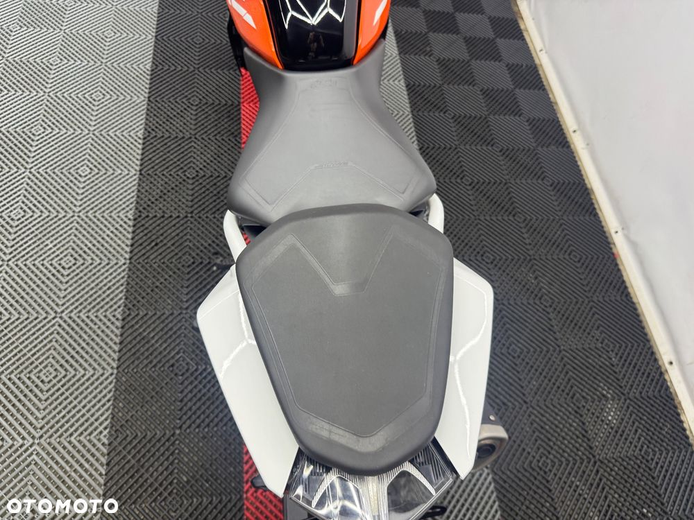 KTM Duke - 21