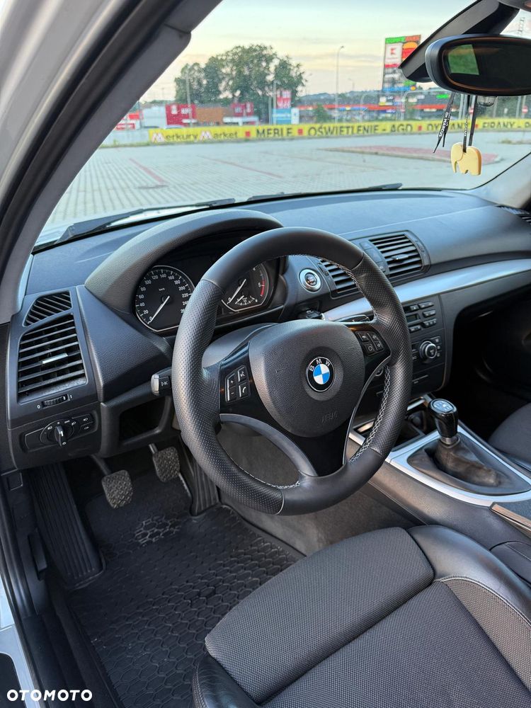 BMW Seria 1 120d DPF - 25
