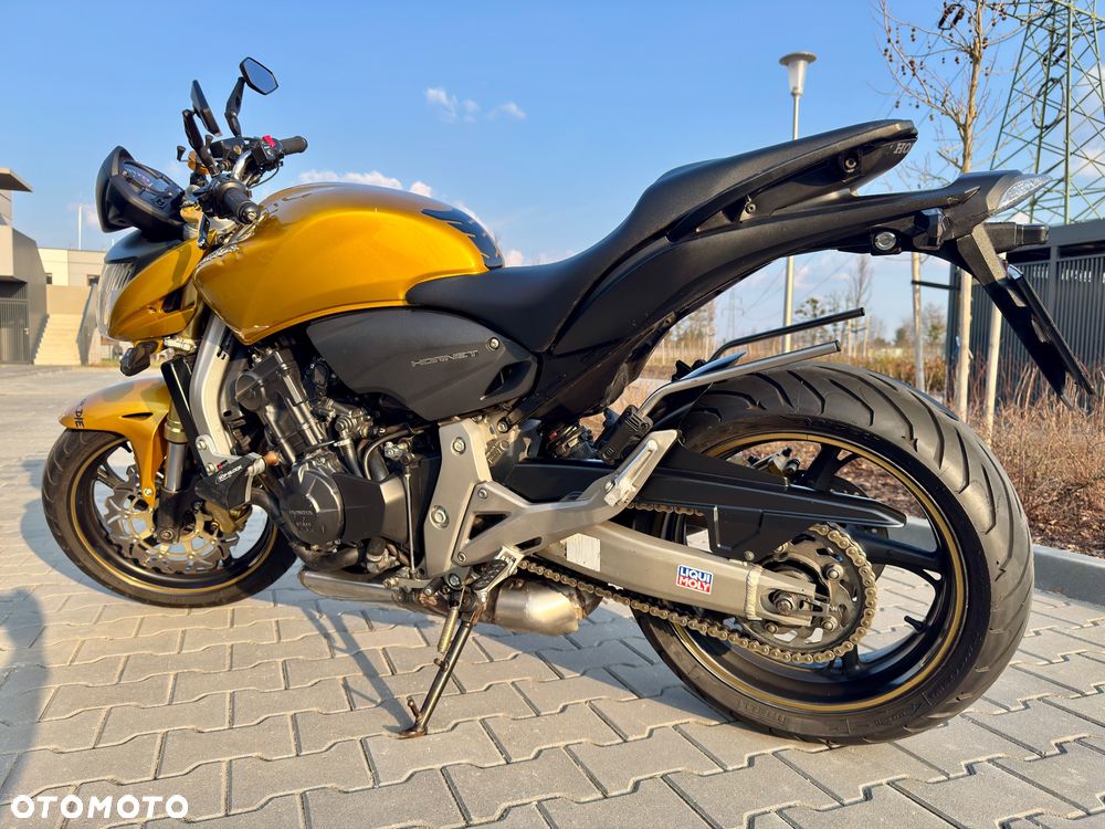 Honda Hornet - 25