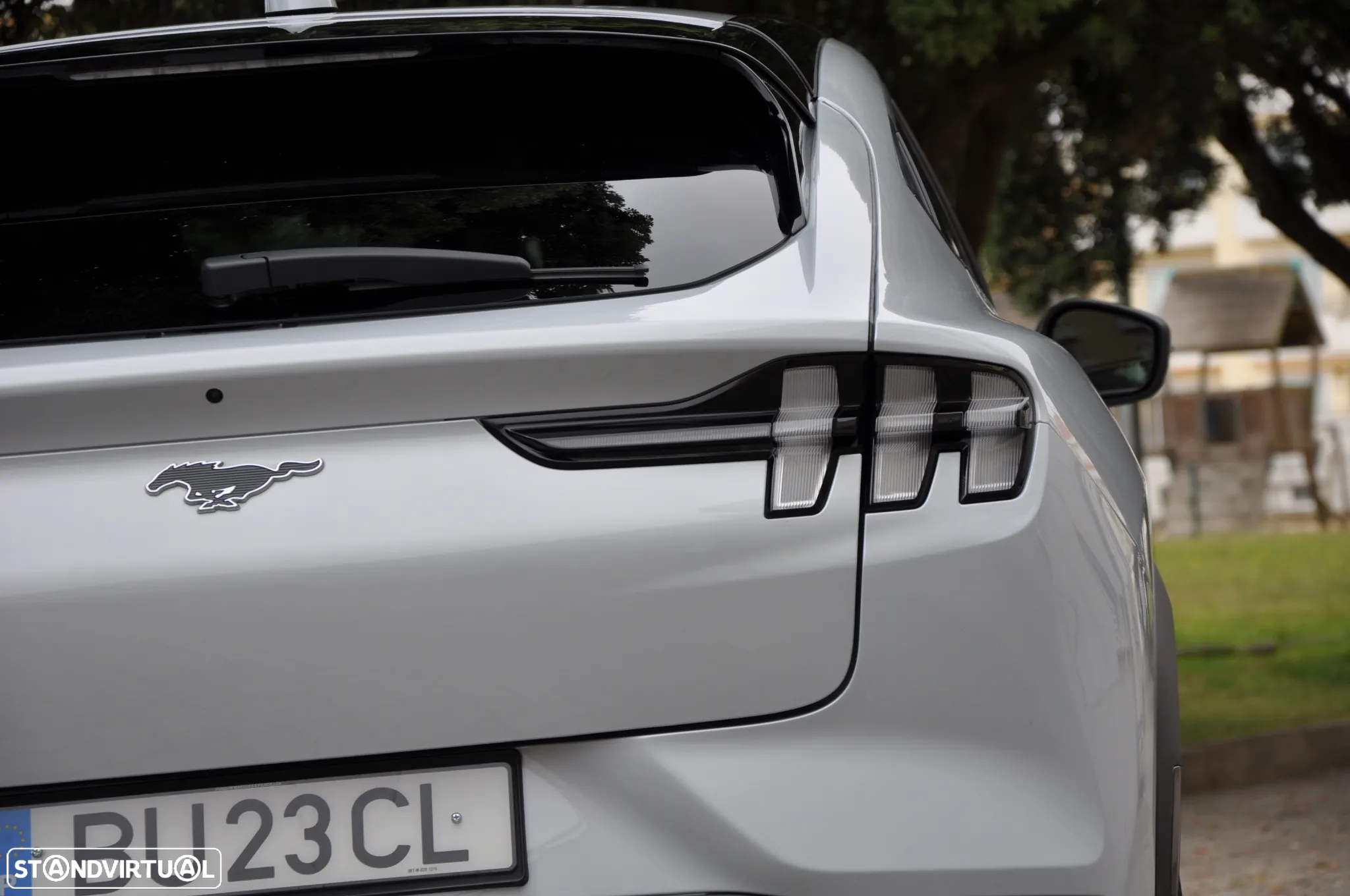 Ford Mustang Mach-E 75.7 kWh Premium AWD - 21
