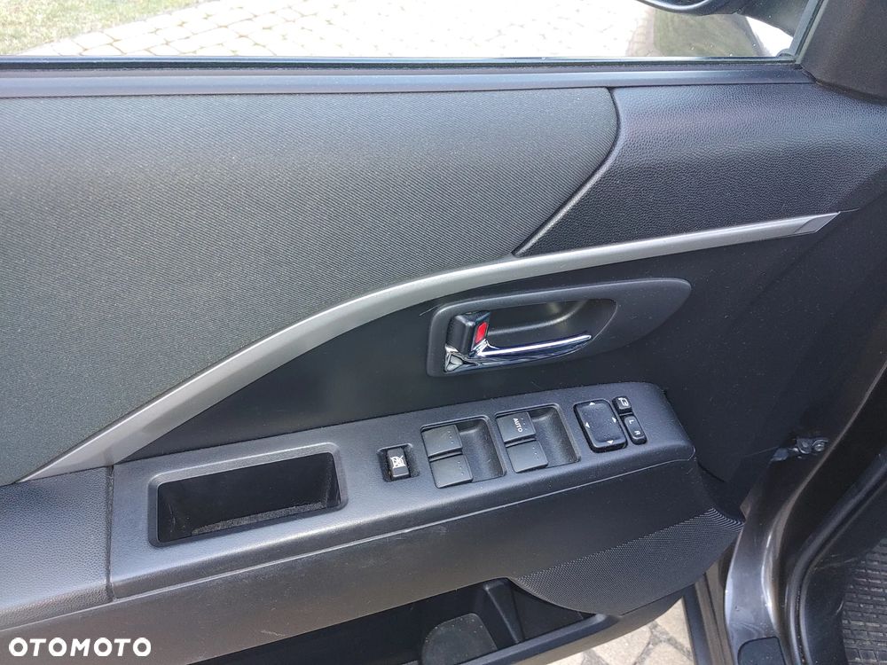 Mazda 5 1.6 CD Navi + - 18