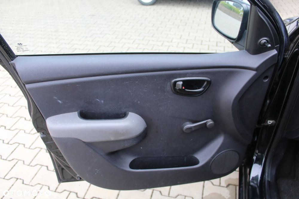 Hyundai i10 - 12