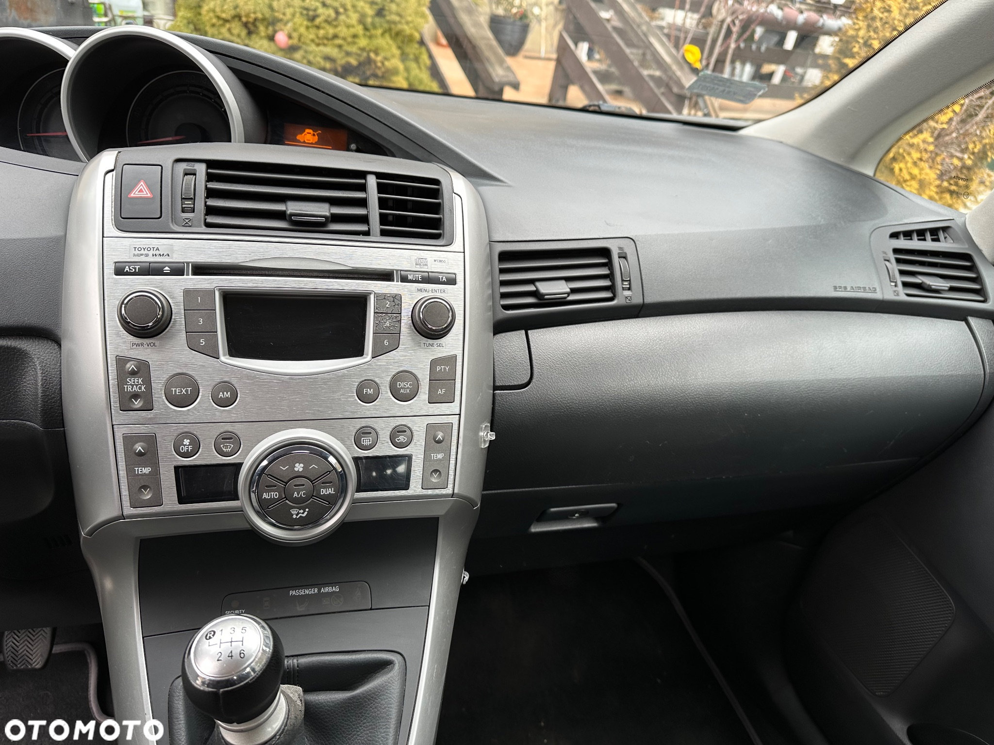 Toyota Verso 2.0 D-4D Premium - 10