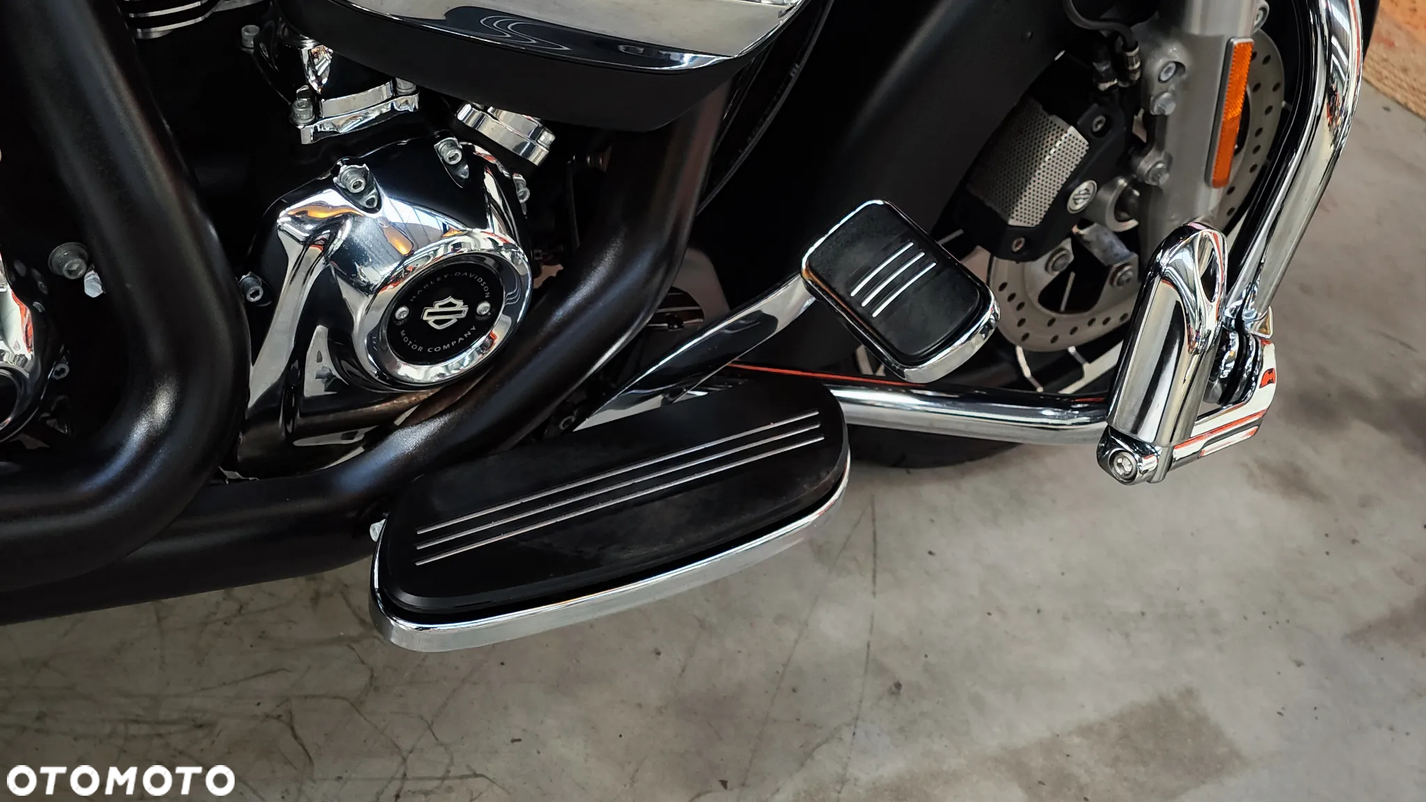 Harley-Davidson FLHXS Special - 30