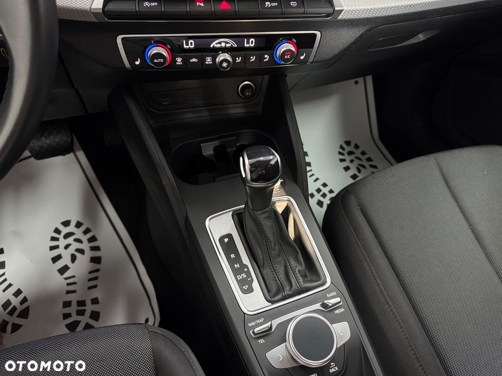 Audi Q2 35 TFSI S tronic design - 21