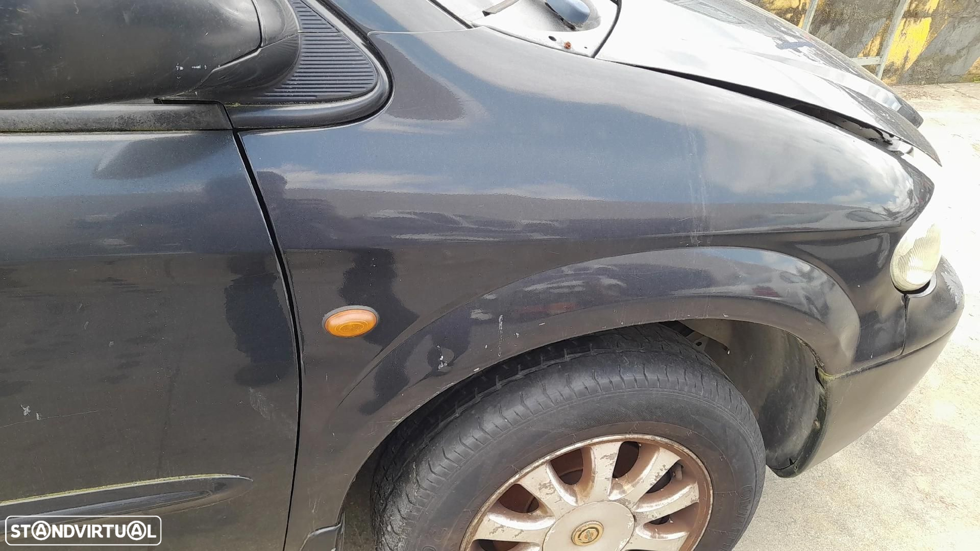 Guarda-lamas direito CHRYSLER Voyager IV (RG, RS) - 2