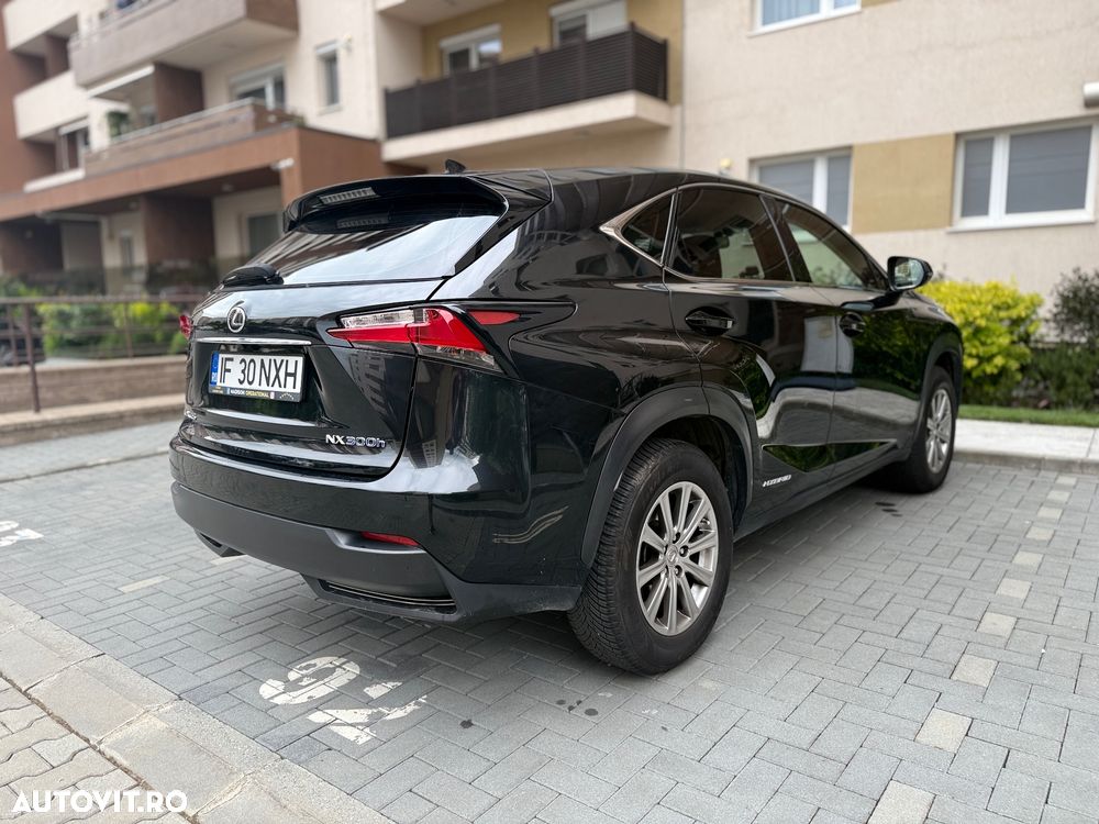 Lexus Seria NX - 4