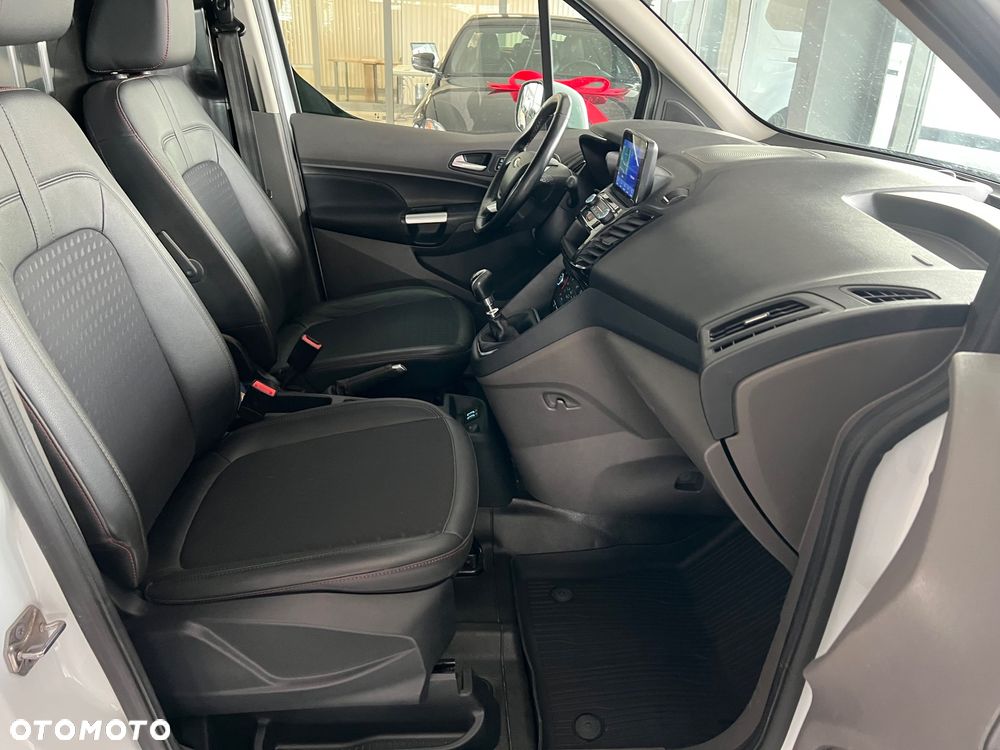Ford Transit Connect - 36