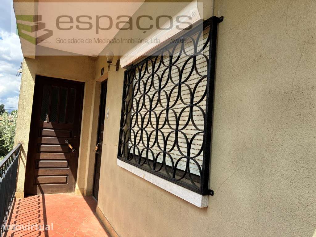 Moradia com logradouro - Grande imagem: 5/57