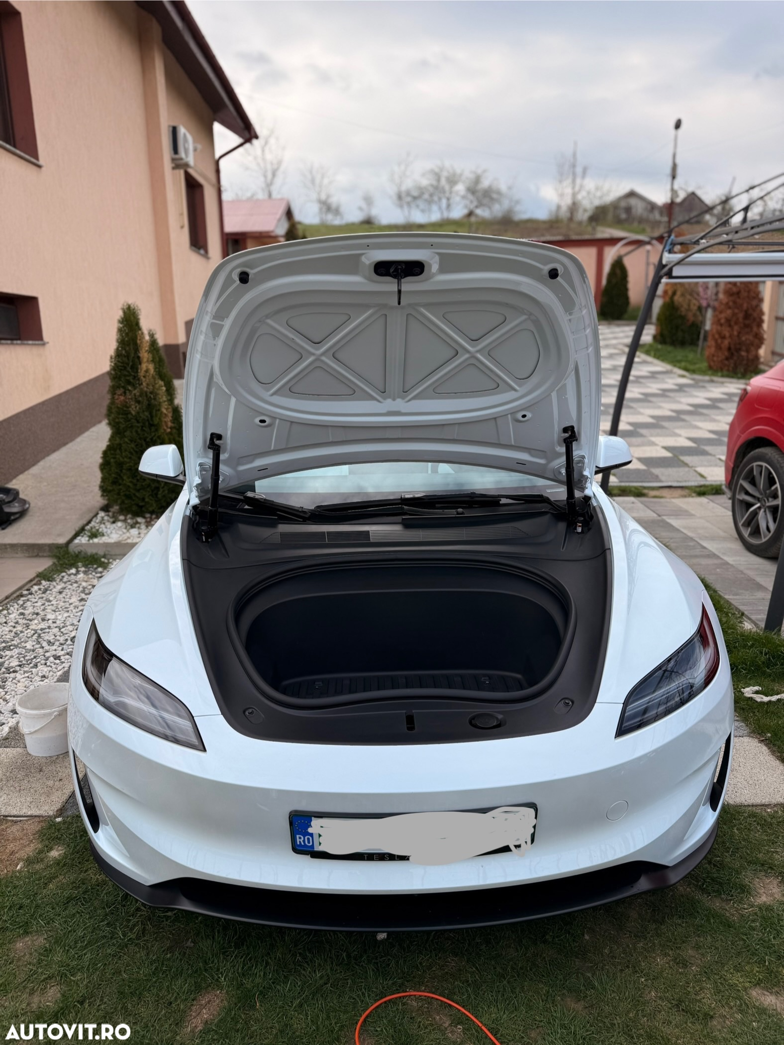Tesla Model 3 Performance - 4