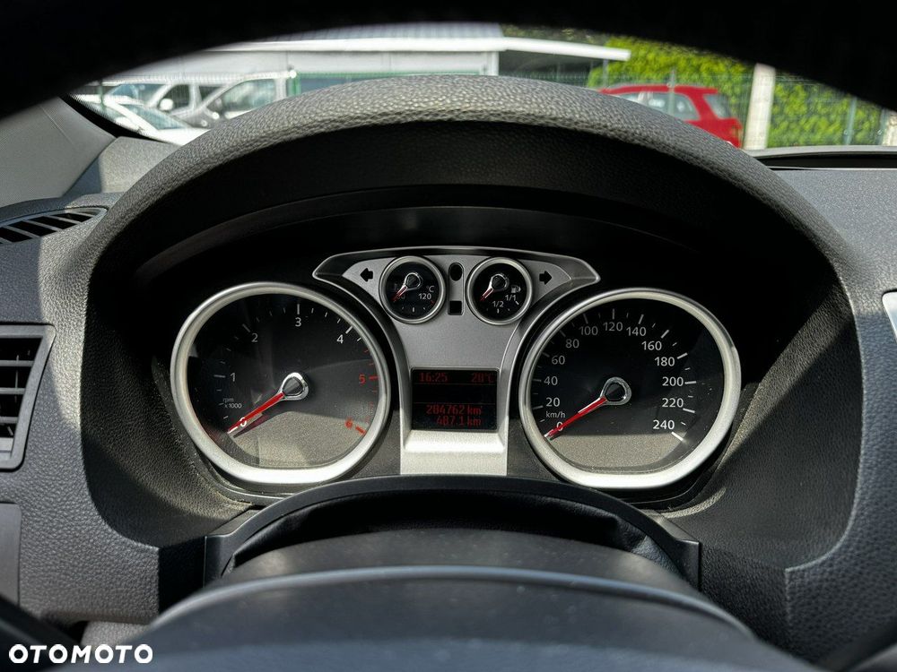 Ford Kuga - 17
