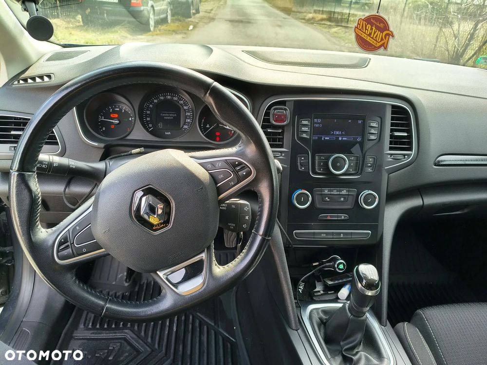 Renault Megane 1.5 dCi Life - 11