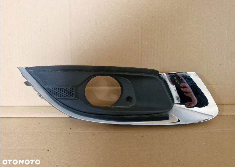 Halogen lewy prawy  kratka zderzaka chrom Opel Meriva B II - 4