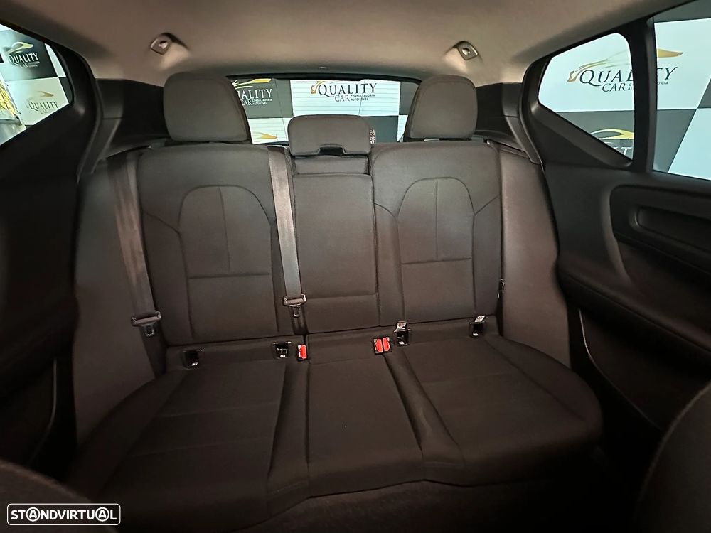Volvo XC 40 - 5