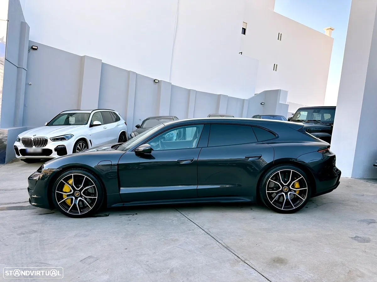 Porsche Taycan Sport Turismo Turbo S - 6
