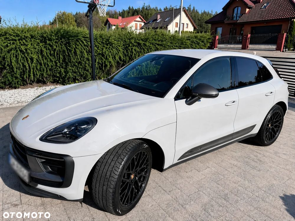Porsche Macan T - 1