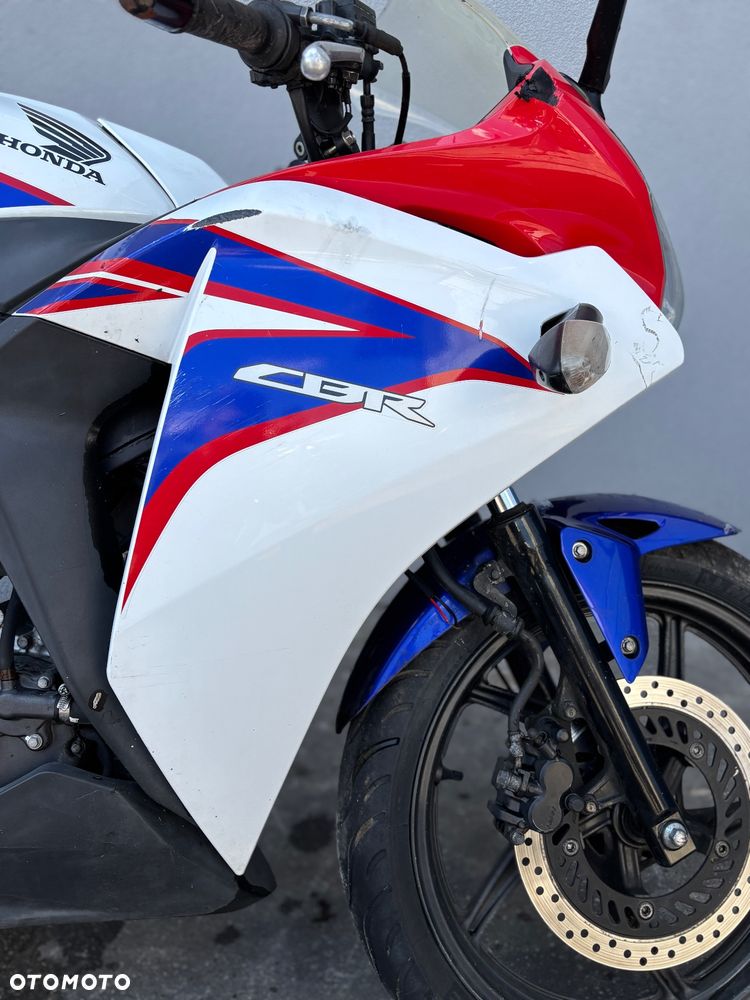 Honda CBR - 9