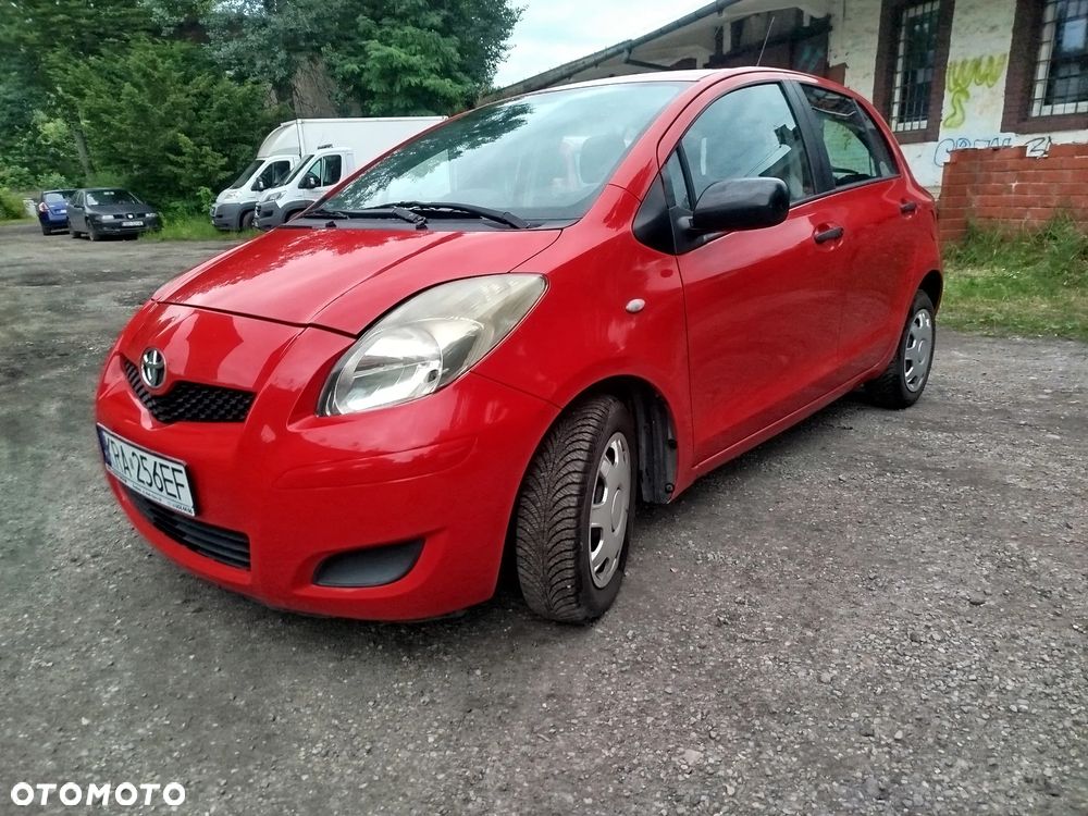 Toyota Yaris 1.0 Entry - 1