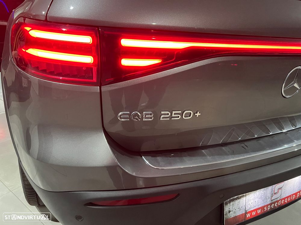 Mercedes-Benz EQB 250+ Progressive - 17