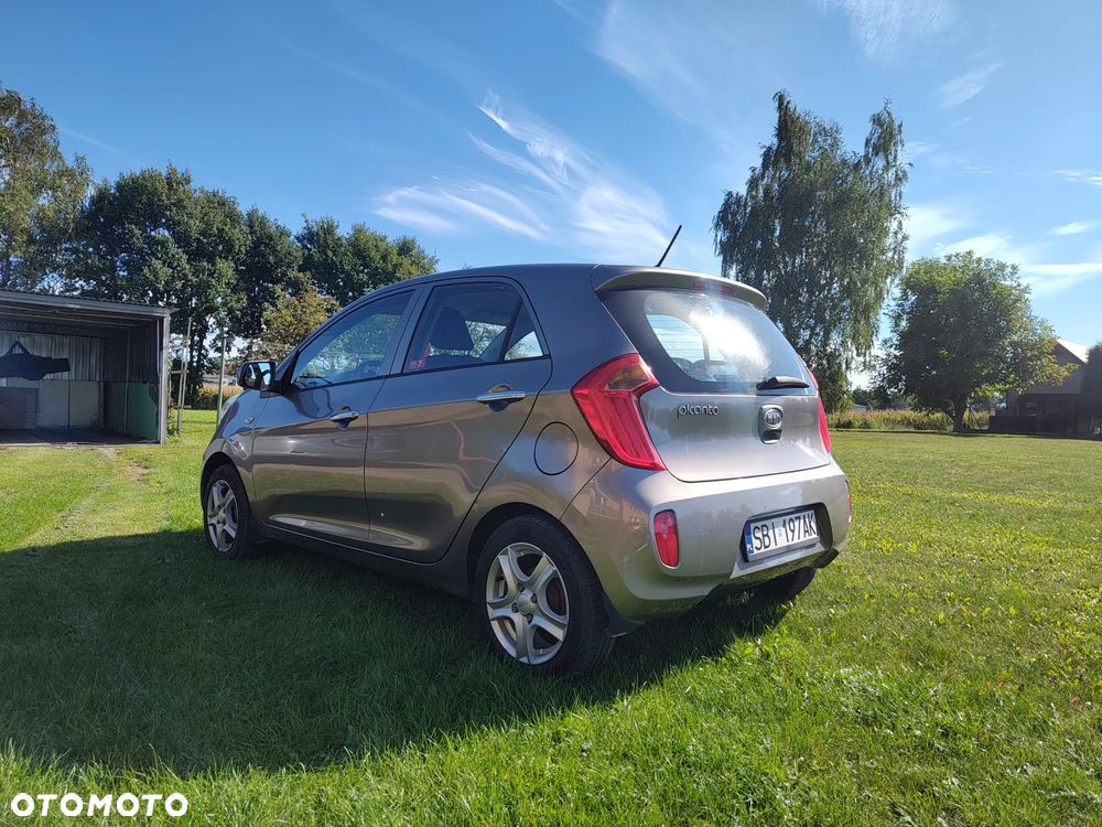 Kia Picanto 2012 photo 5