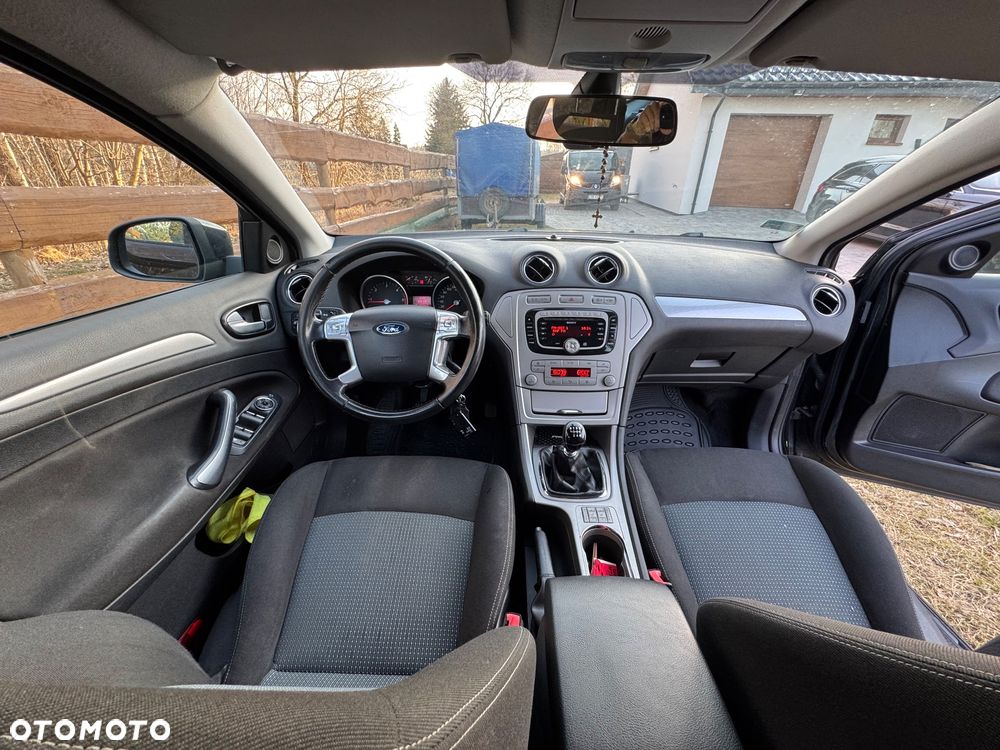 Ford Mondeo 2.0 TDCi Ambiente - 7