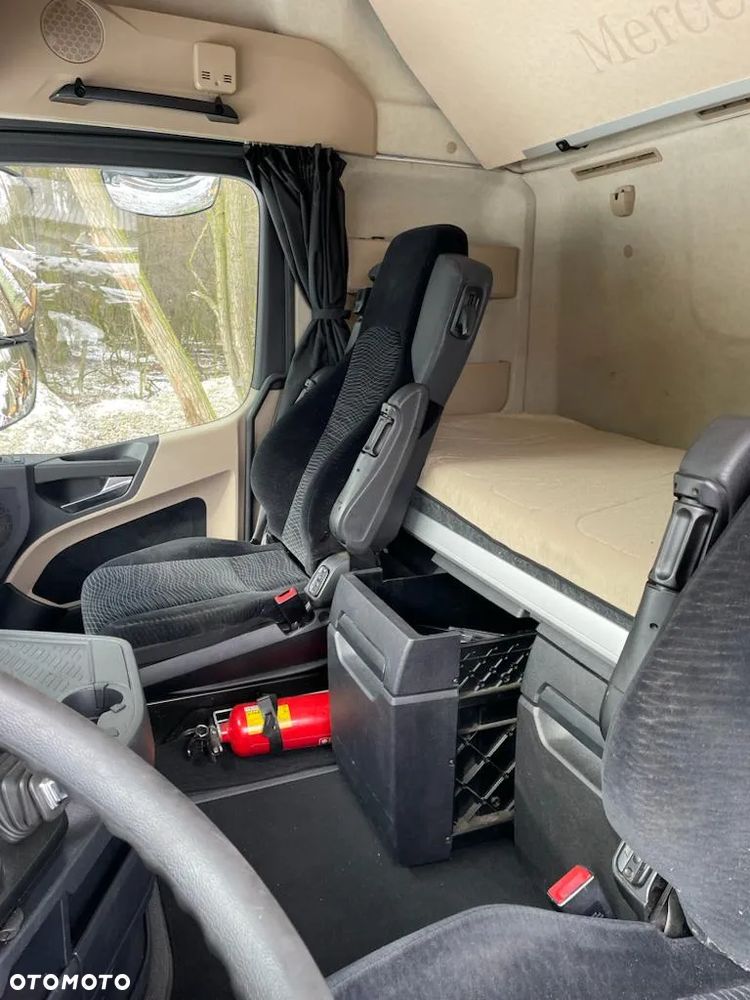 Mercedes-Benz Actros - 20