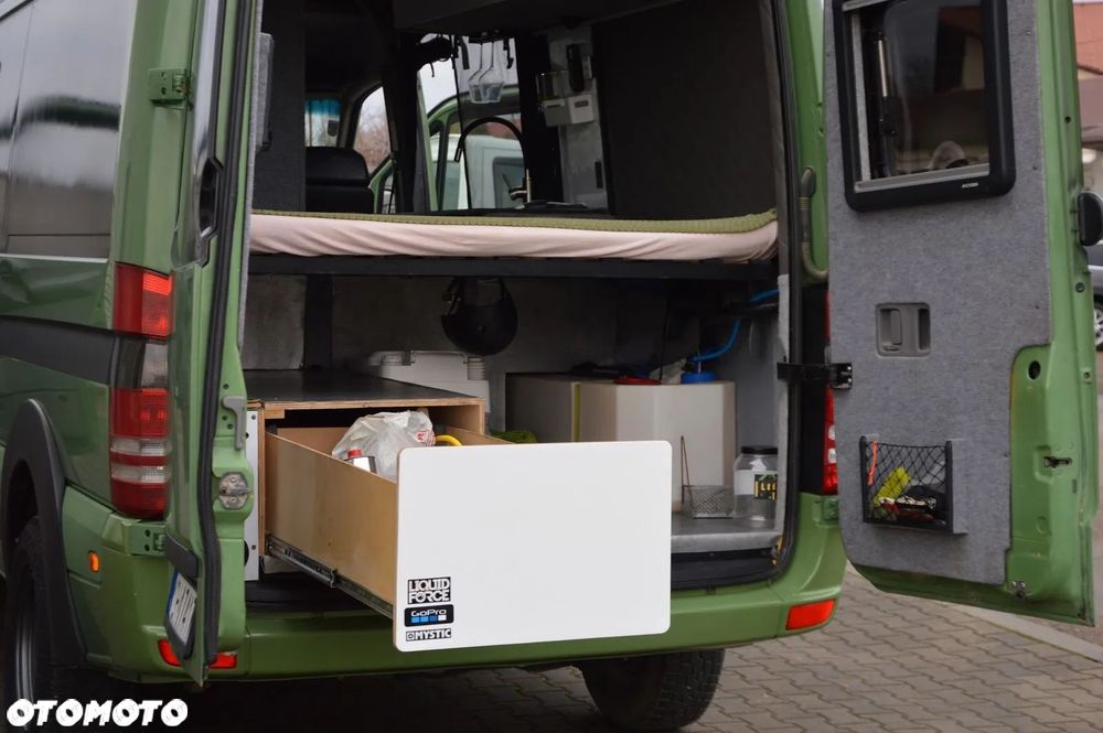 Mercedes-Benz Sprinter - 3