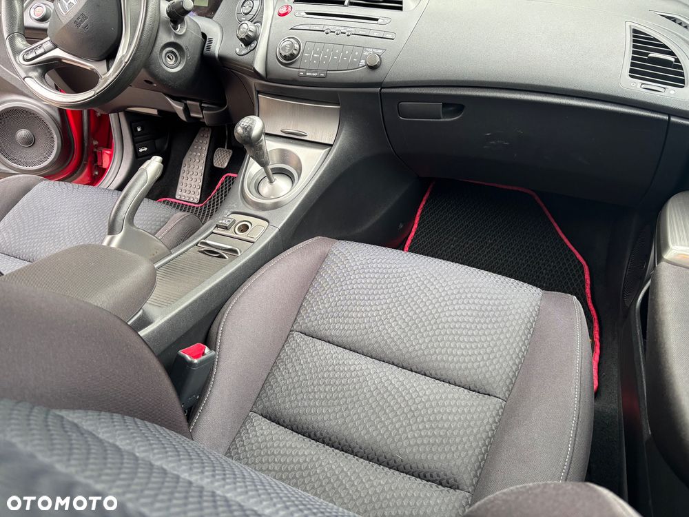Honda Civic 1.4 Base / S - 9
