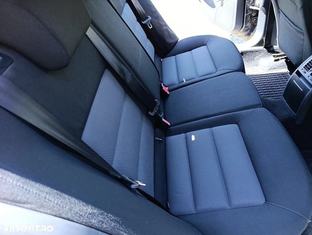 Skoda Octavia 1.6 Trend - 20