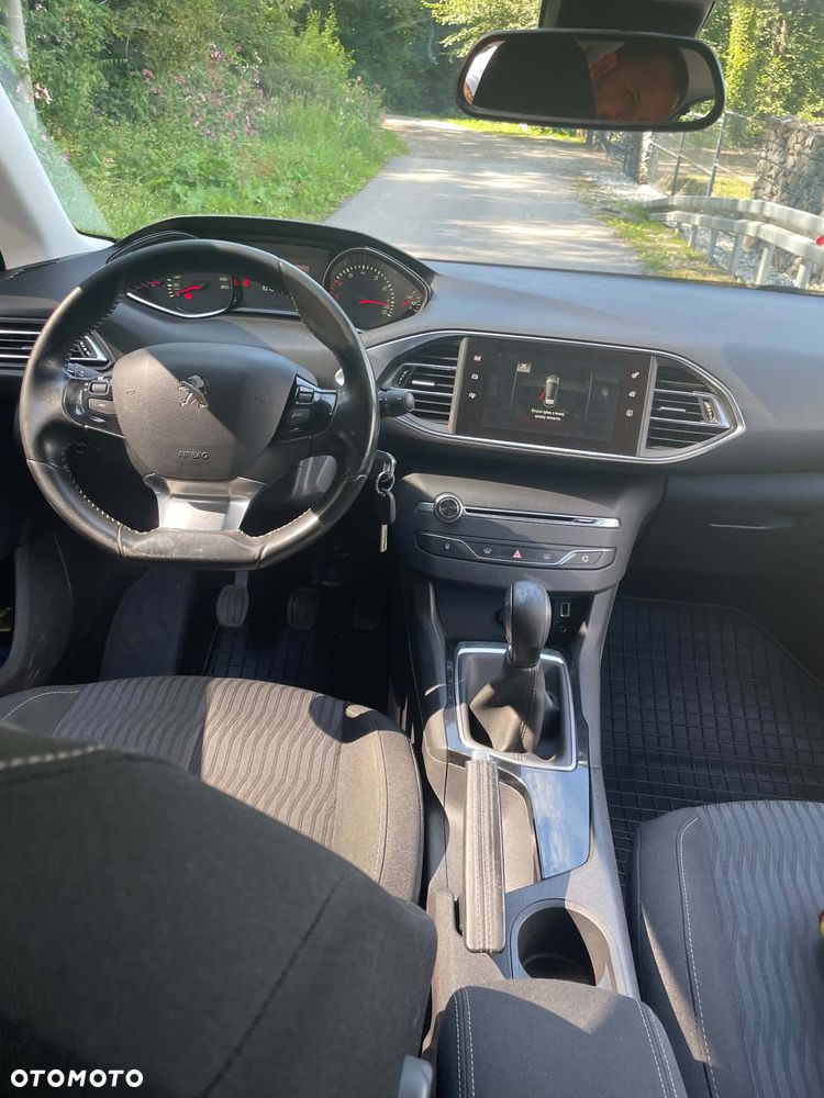 Peugeot 308 1.2 PureTech Access S&S - 10