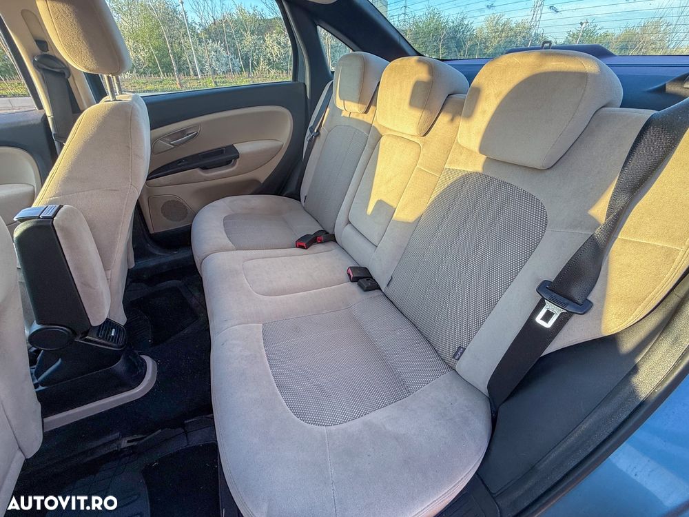 Fiat Linea 1.4 T-Jet Emotion - 12