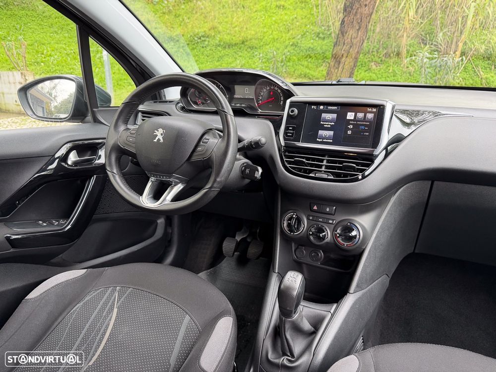 Peugeot 208 1.2 PureTech Active - 20