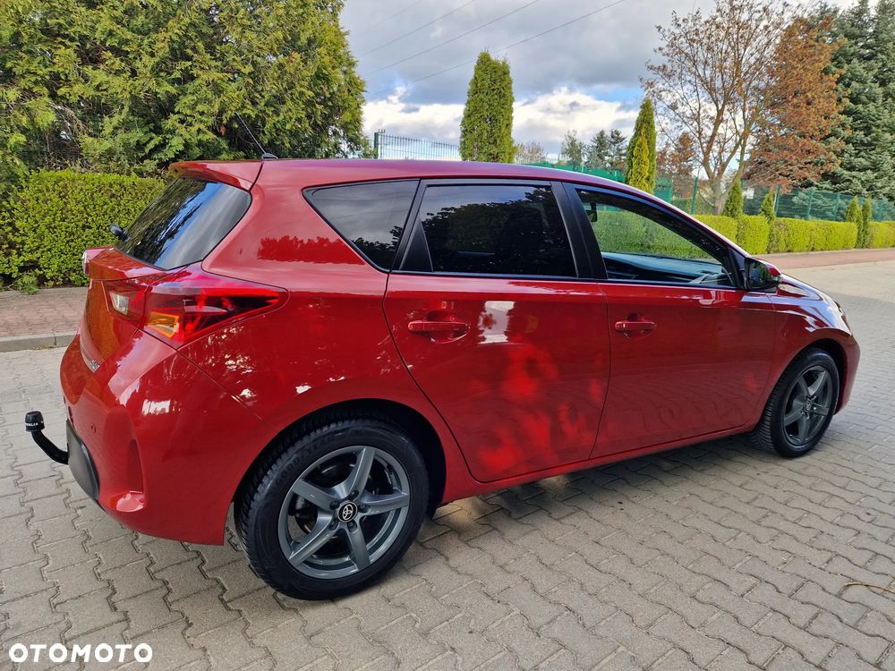 Toyota Auris - 10