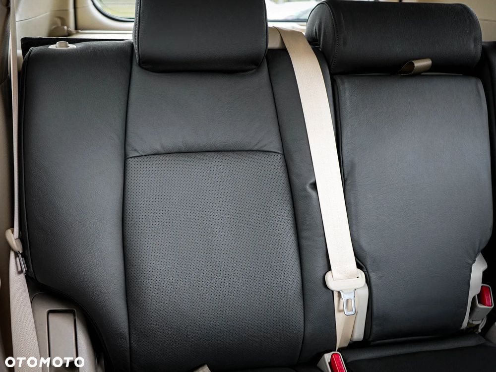 Toyota Land Cruiser LC 2.8 D-4D Prado - 28